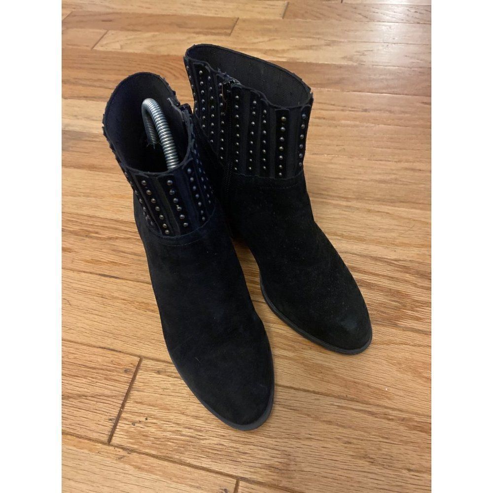 Lucky Brand Salome women's black suede studded 4" block heel ankle booties sz 8